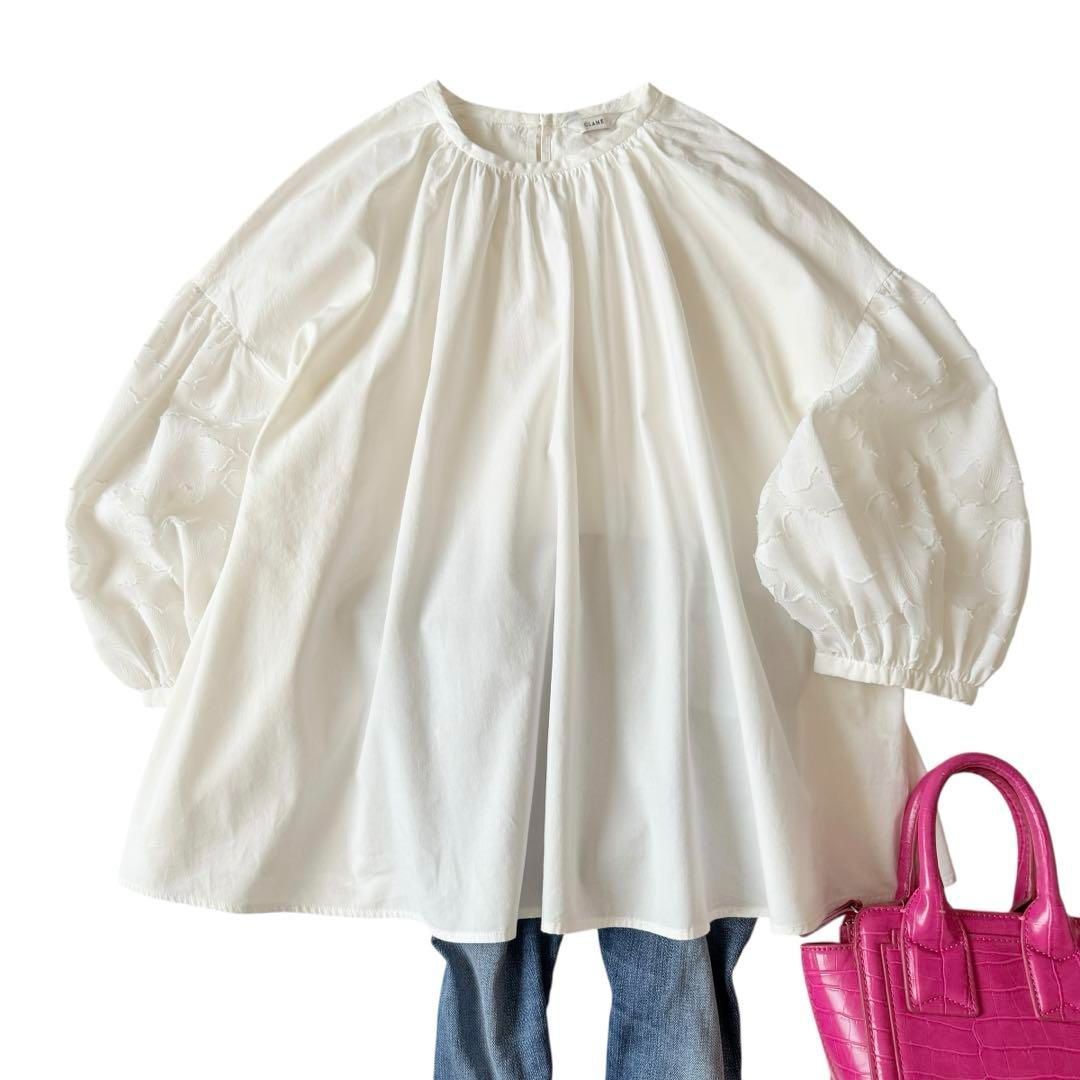 クラネ シアー パフスリーブ ブラウス 花柄 ホワイト ギャザー フラワー フローラル デザインブラウス