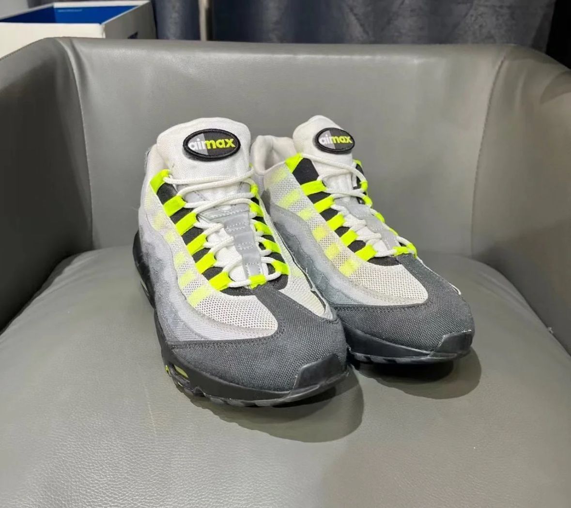 NIKE AIR MAX 95 PATCH OG NEON ナイキ エアマックス95 パッチ OG ネオン 747137-170