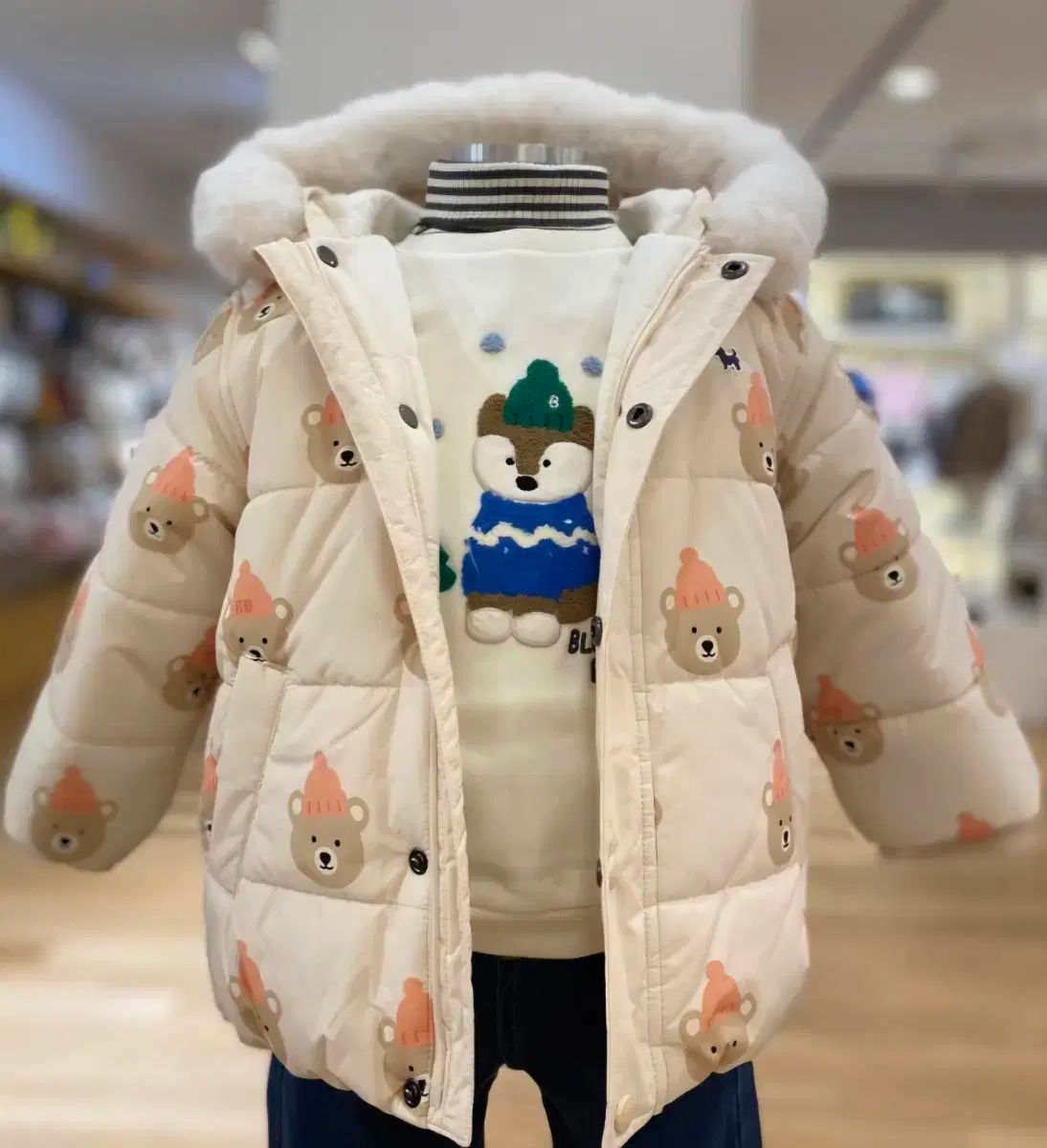 ブルードッグベイビー 6歳 BEARS スノウダウンジャケット