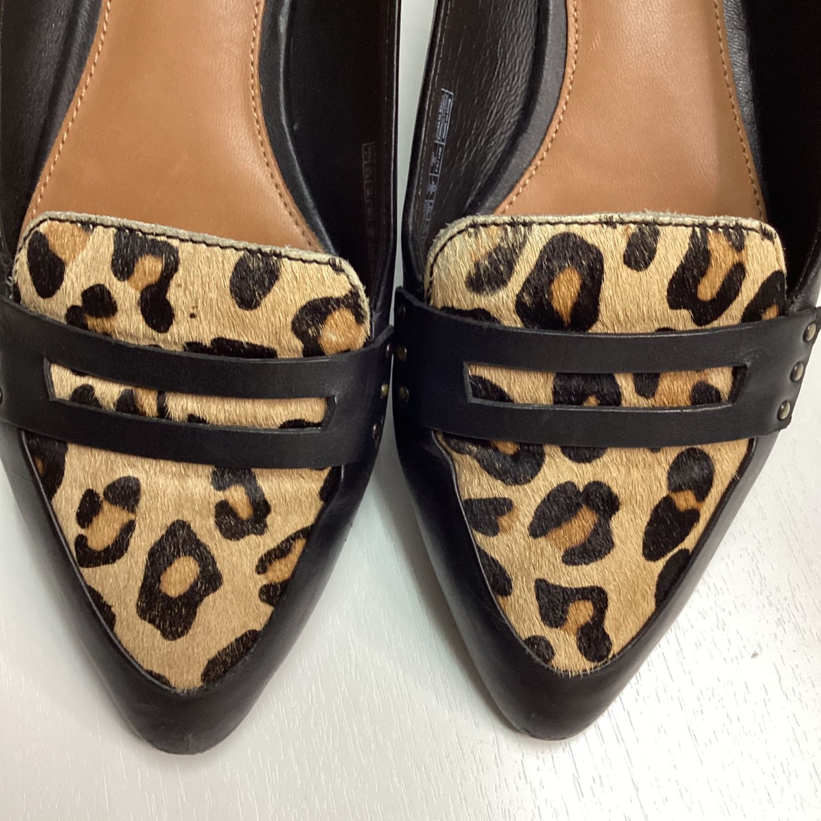 UGG レオパード柄モカシン　ヒョウ柄 UGG レオパード柄モカシン｜ファッション