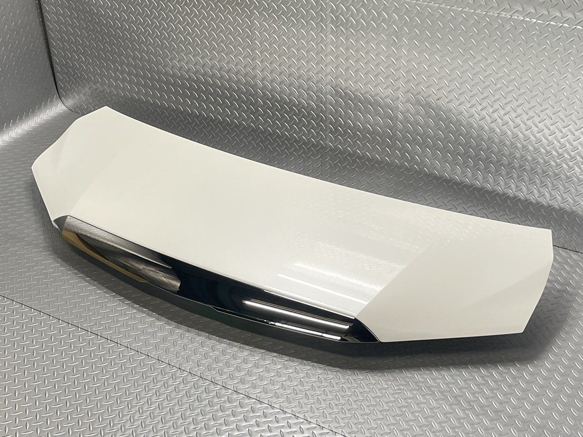 送料無料【新車外し】30系 アルファード後期 純正 ボンネット 白/070 