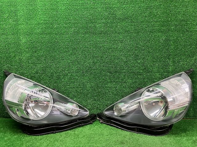 HONDA フィットハロゲンヘッドライト左右