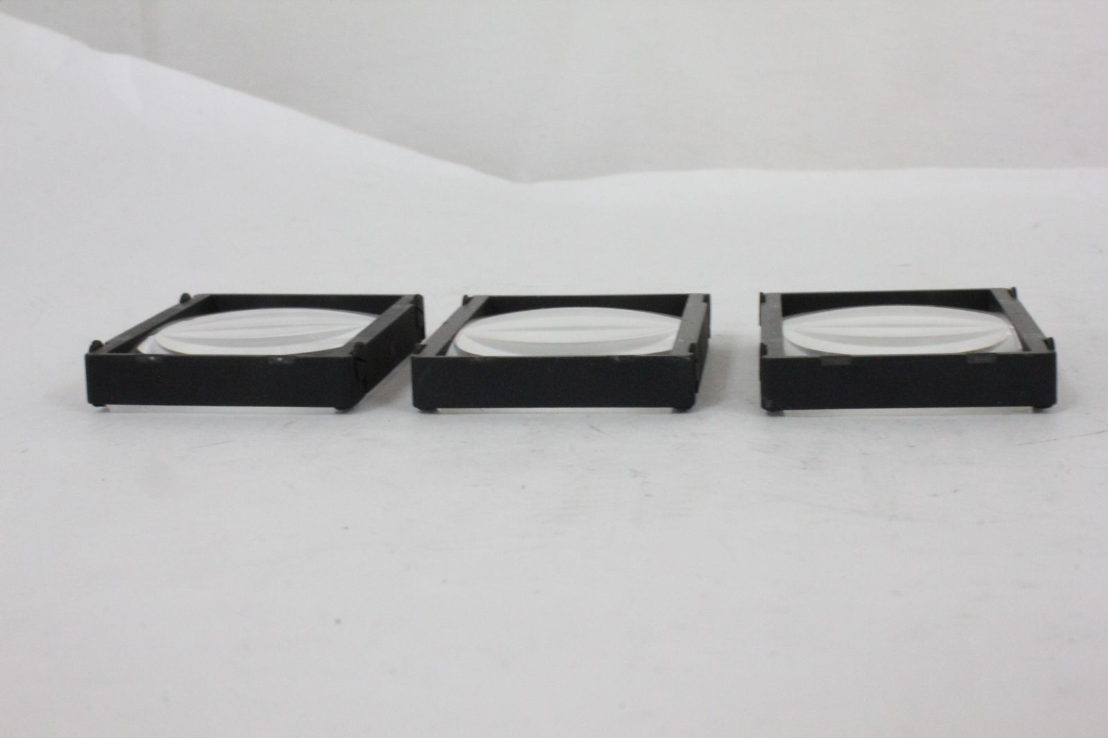 スクリーン M7529