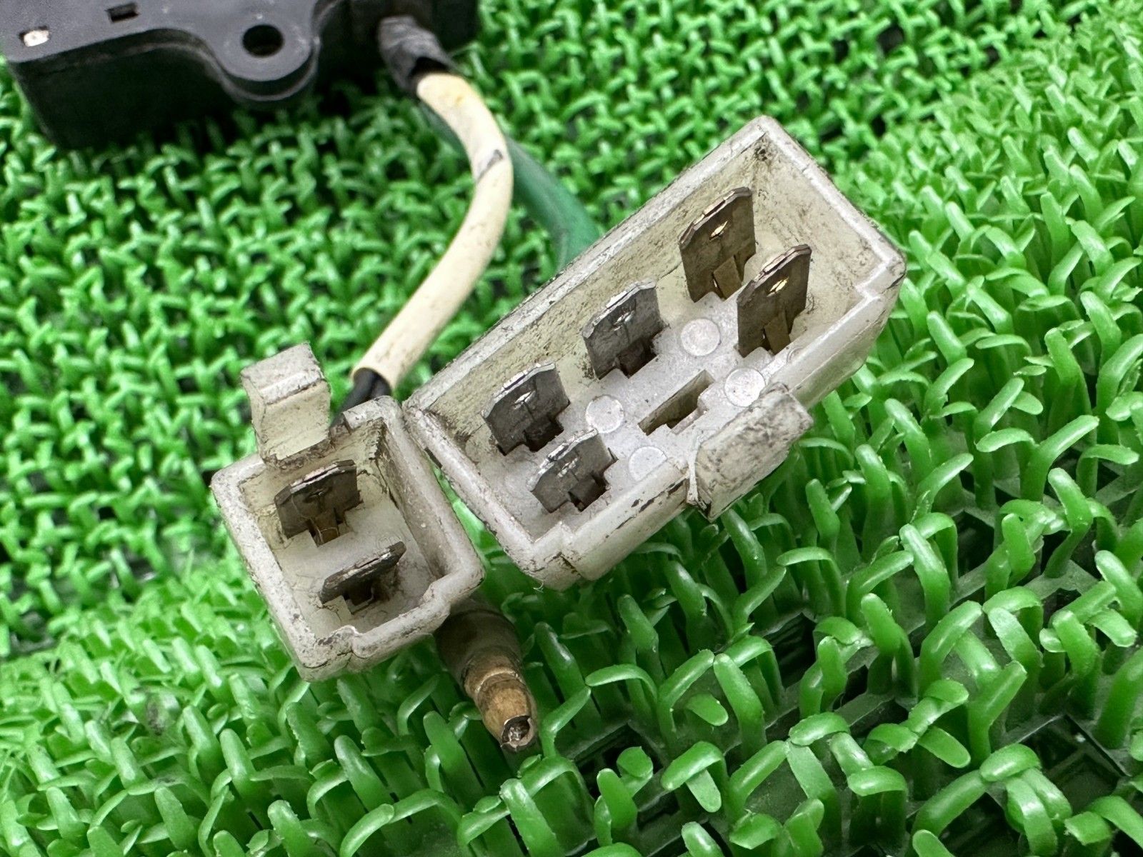 TZR250 YPVSコントロールユニット 1KT-00 ヤマハ 純正 1KT 排気デバイス バルブコントローラー 機能的問題なし 品薄 Ba