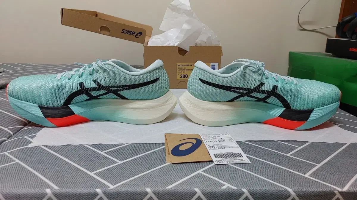 Asics アシックス