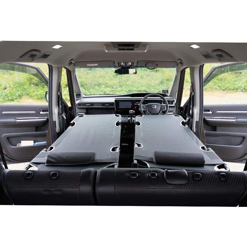 CAR BED