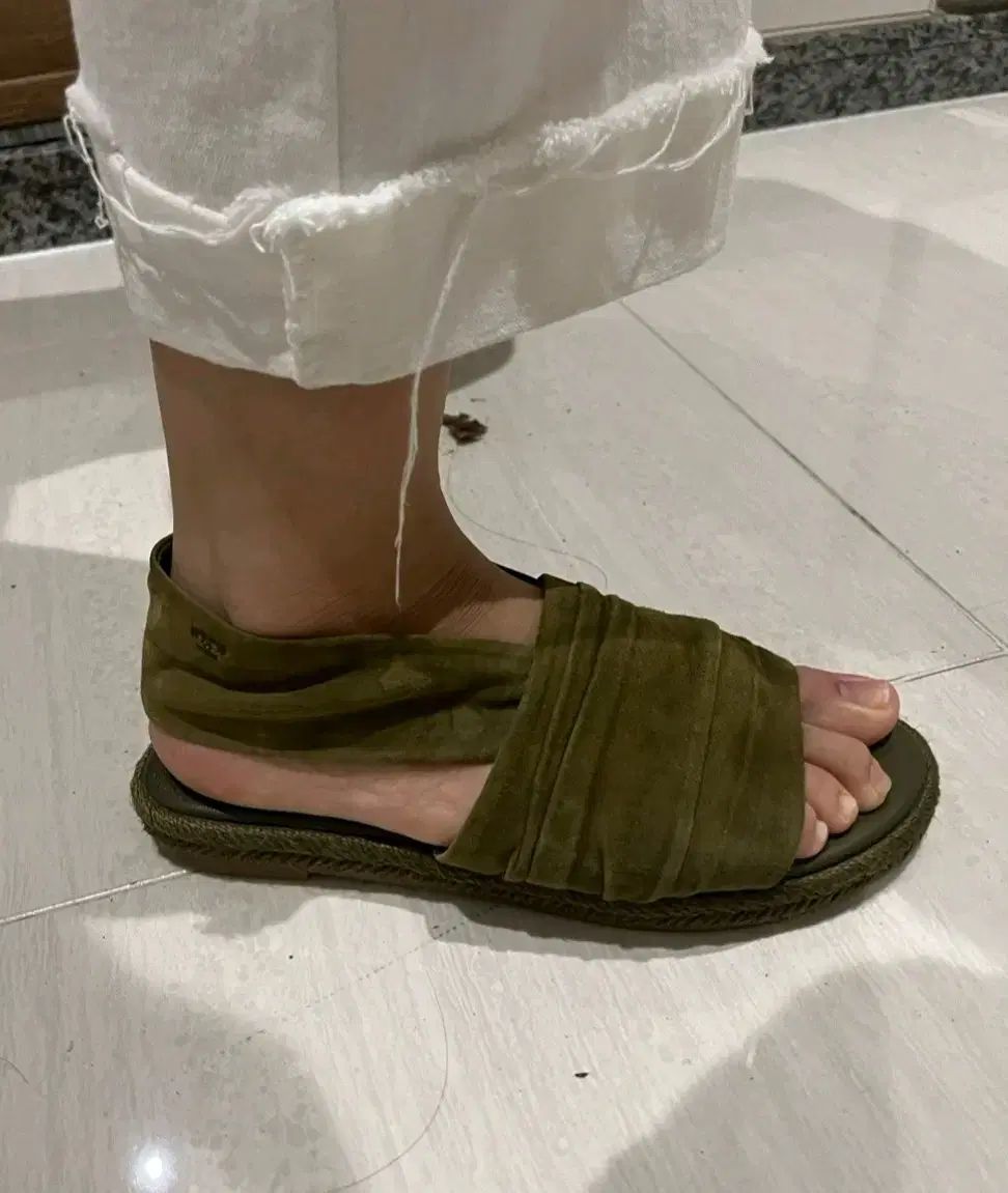 ビーチサンダル