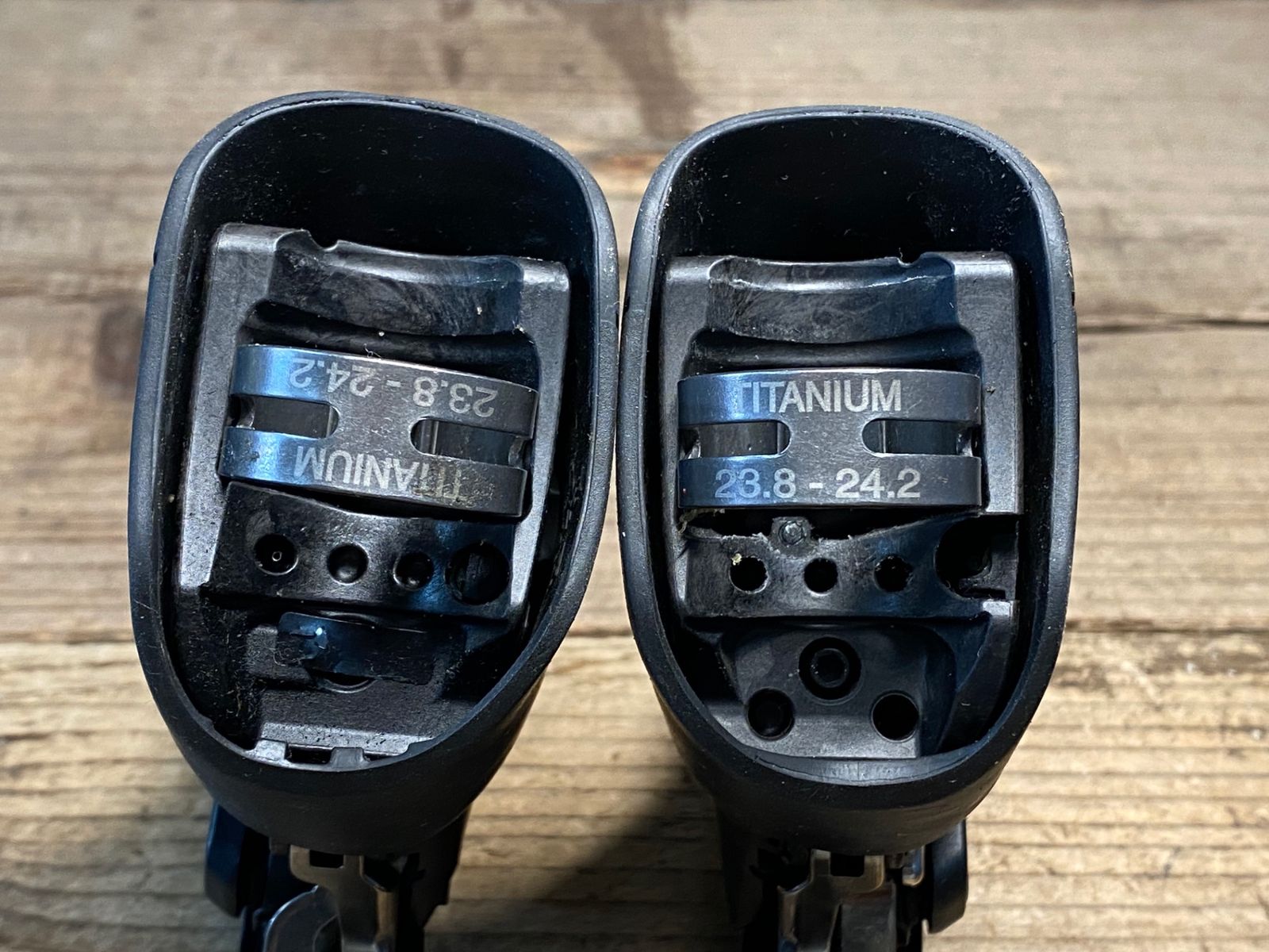 2x10s 右レバーのバネ劣化の為ジャンク