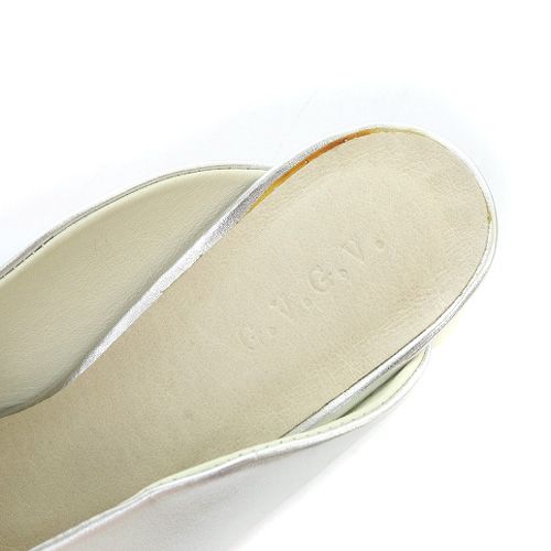g.v.g.v ローズミュール G.V.G.V.（ジーヴィージーヴィー）の「ROSE EMBELLISHED MULES