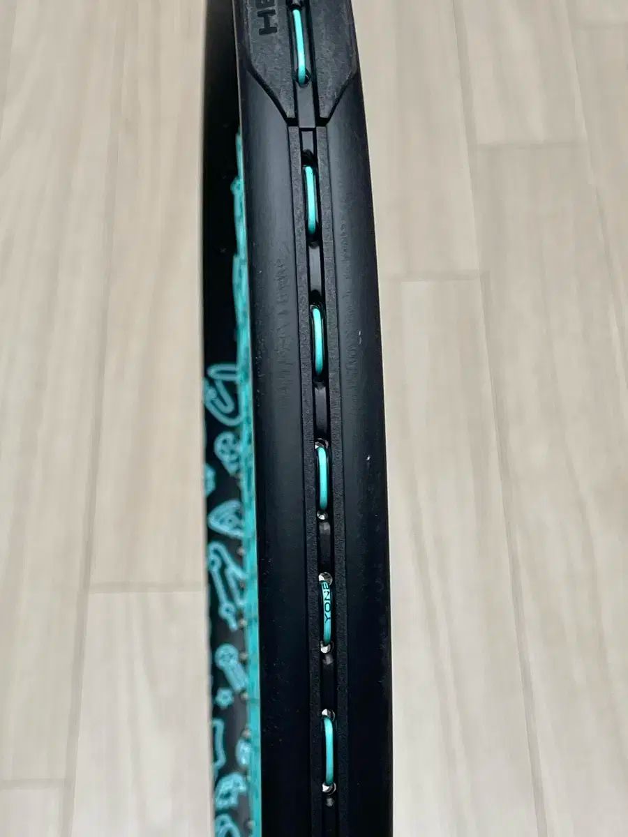 ネオン テニスラケット