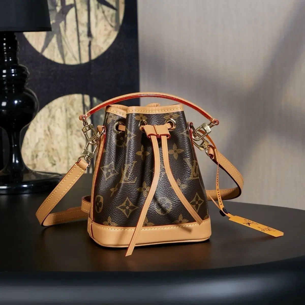 Louis Vuitton ルイヴィトン モノグラム バケツバッグです