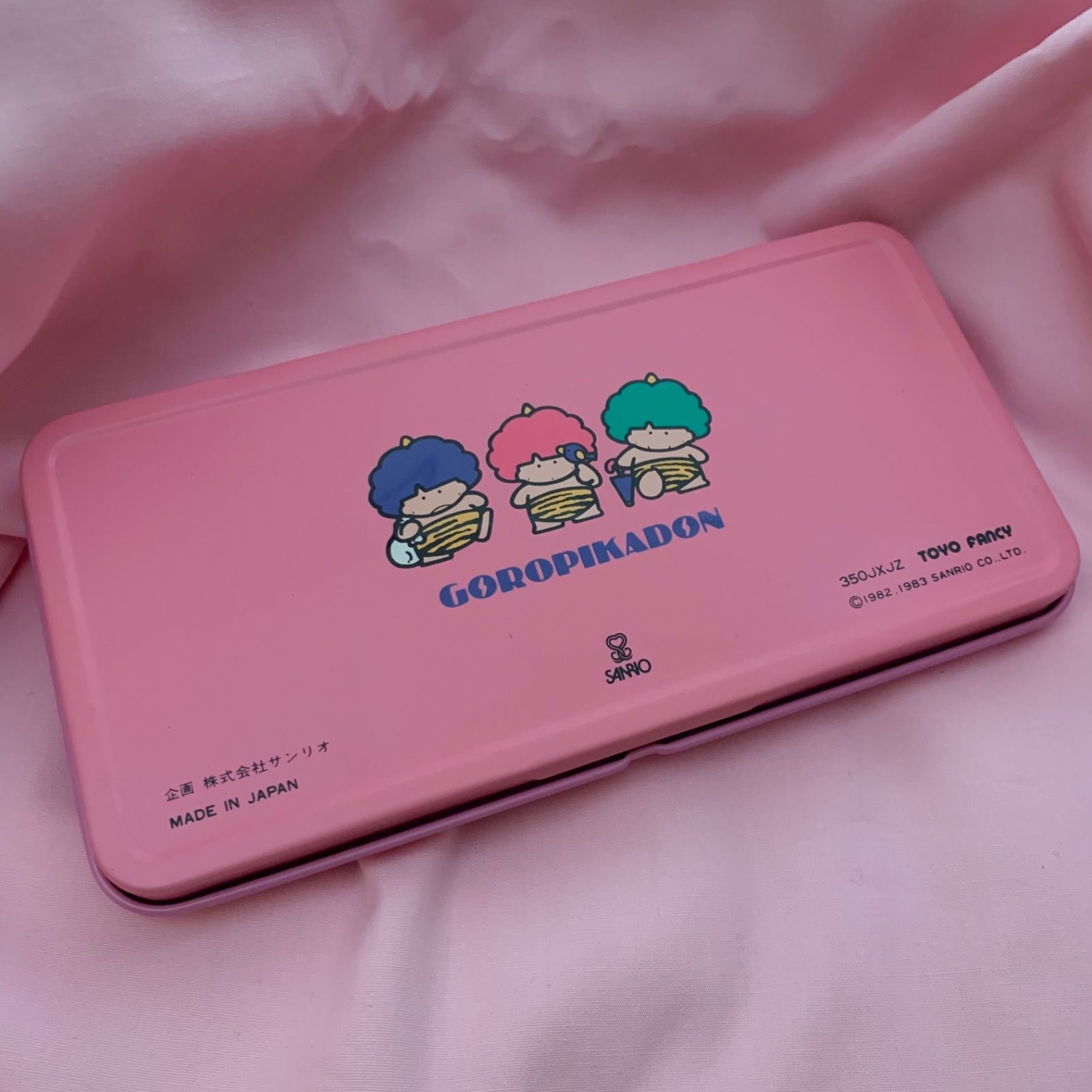 サンリオ ゴロピカドン缶ペンケース(ピンク) - メルカリ