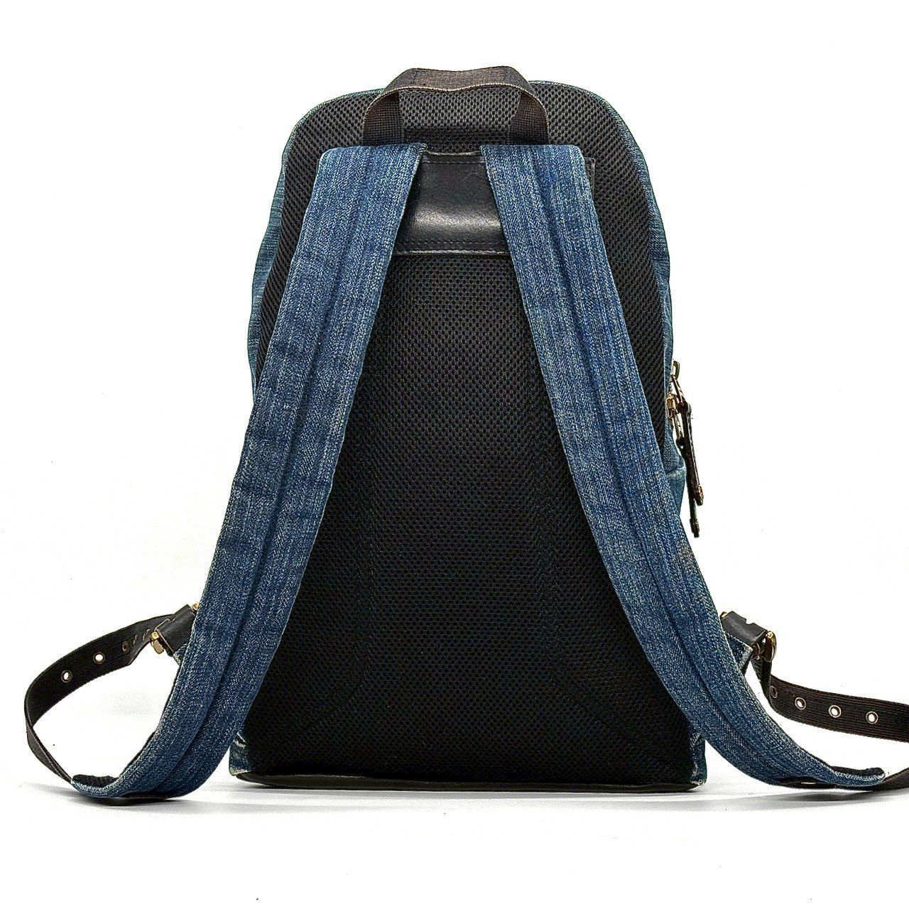 個性と実用性を求めるあなたへ✨】 DIESEL ディーゼル バック