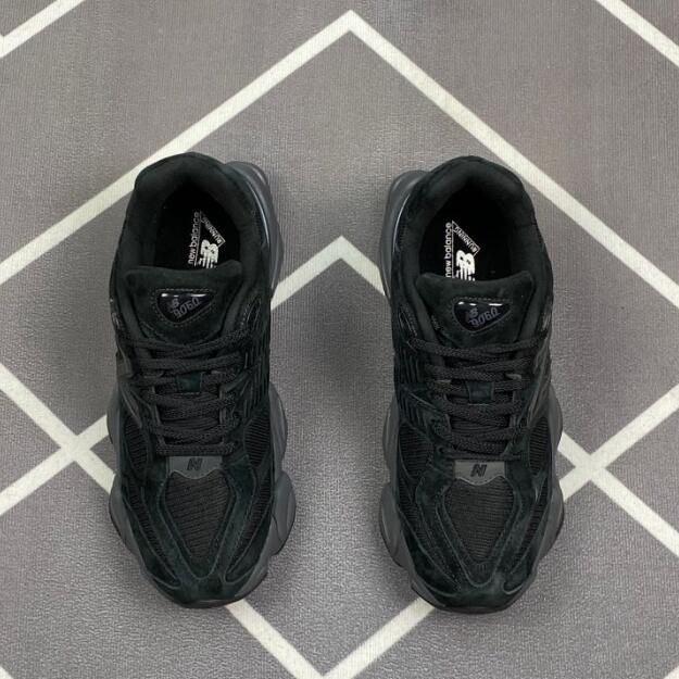 NEW BALANCE 9060 TRIPLE BLACK ニューバランス 9060 トリプル