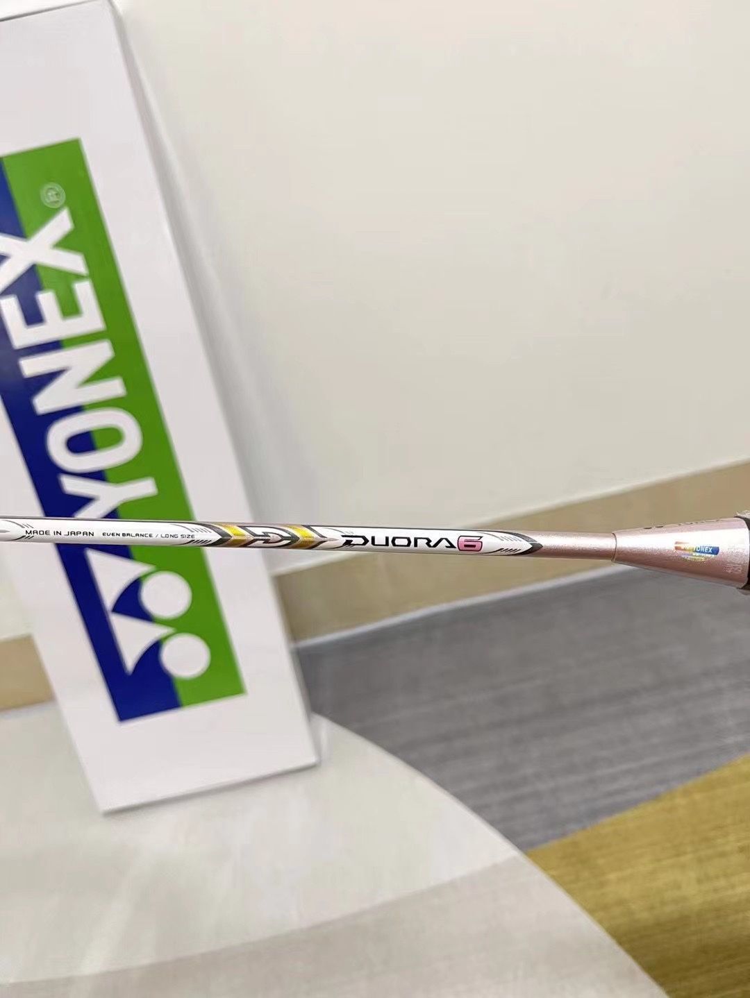 YONEX