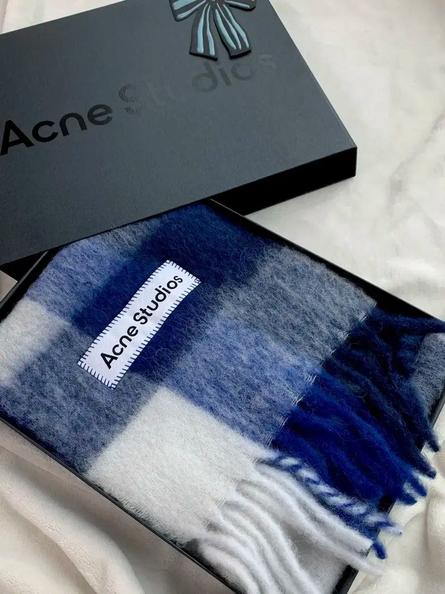 Acne Studios アクネストゥディオズ 白|グレー|ロイヤルブルー モヘア CHECK マフラー 변우석 マフラー