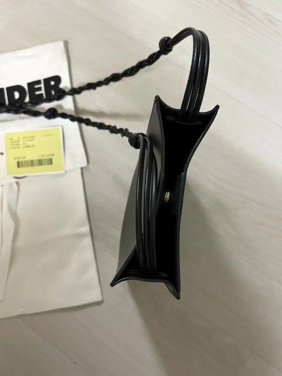 全国配信早速送料無料！ Jill Sandar ジルサンダー タングルバッグ スモール ブラック 即発送