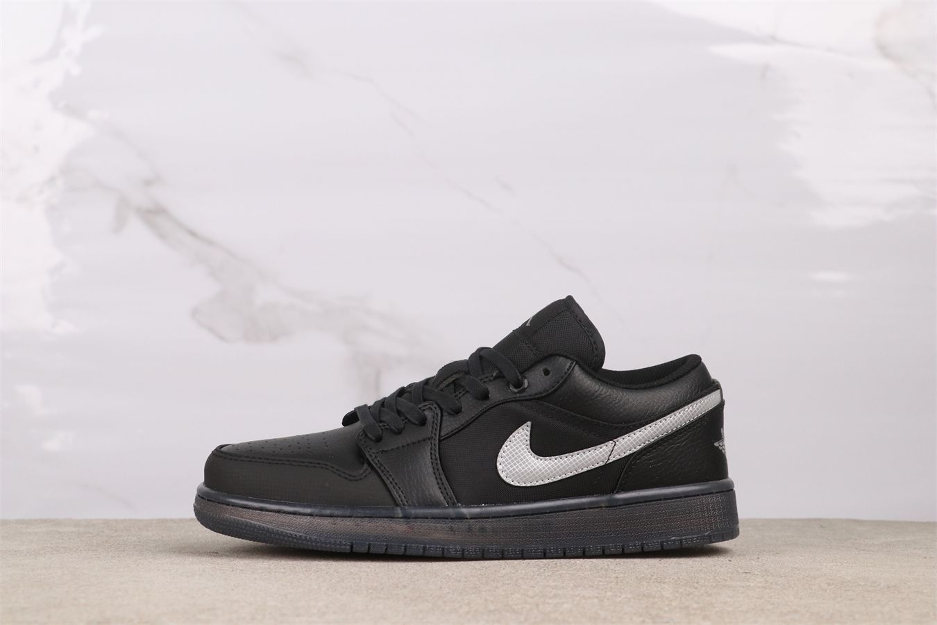 今日 エアジョーダン Air Jordan AJ1 HV5968-001ブラック - ホワイト Black - White-WTO輸入3