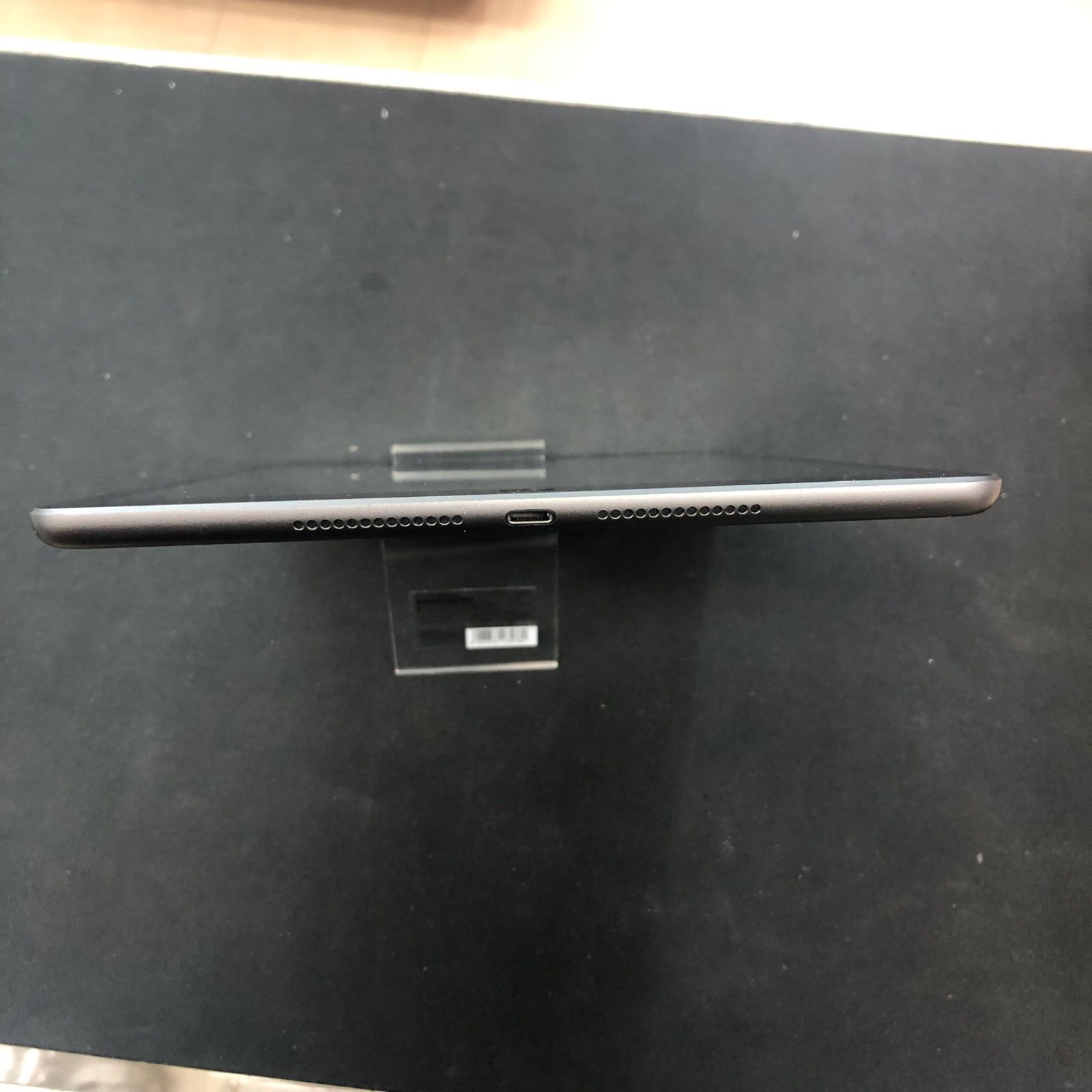 A スペースグレイ