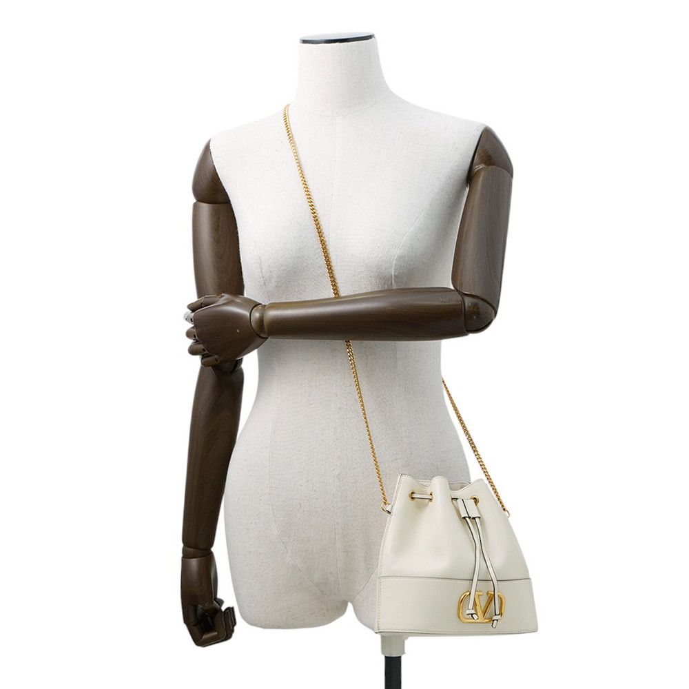 ヴァレンティノ ガラヴァーニ