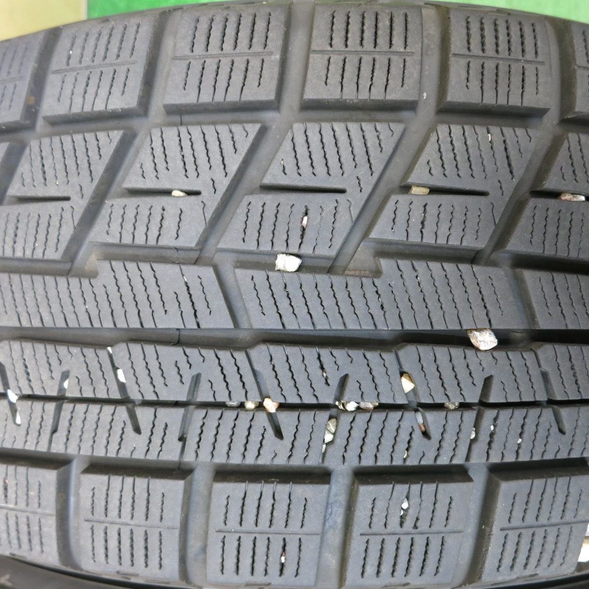 バリ溝！22年！キレイ！9.5分☆スタッドレス 215/60R16 ヨコハマ