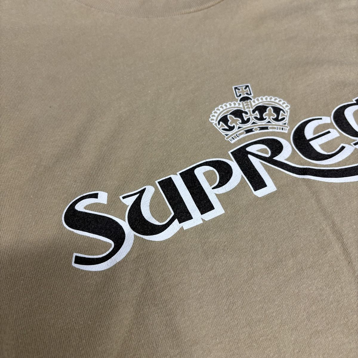 ★Supreme★洗練された芸術★オシャレなロゴクラウンTシャツ★ ☆Supreme☆洗練された芸術☆オシャレなロゴクラウンTシャツ