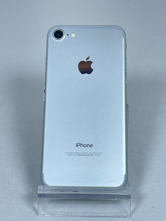 iPhone7 32GB シルバー バッテリー82% SIMフリー iPhone7 32GB シルバー バッテリー82% 送料無料