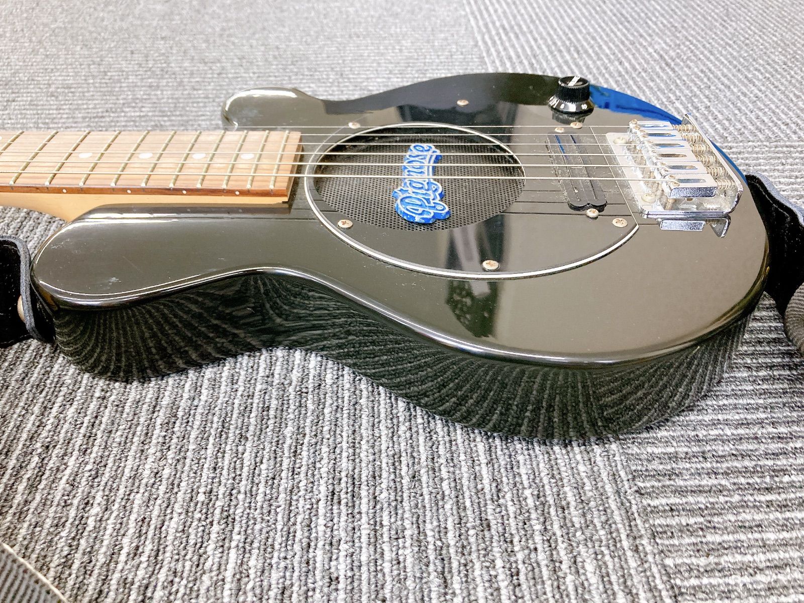 ピグノーズ アンプ内蔵ギター