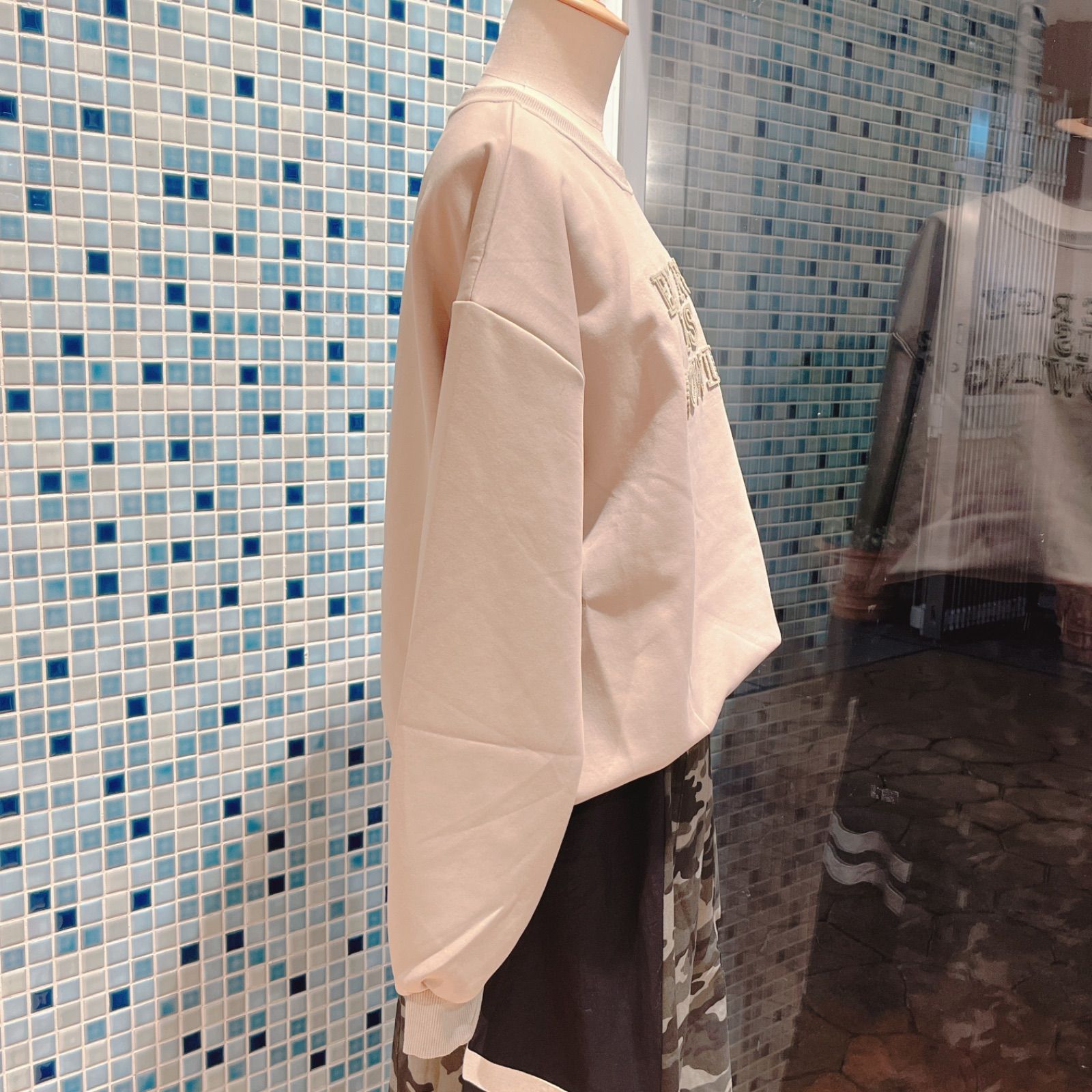 激レア大人気Ra dyブラック ネオンイエロー ロゴ トレーナーS一点のみ 激レア大人気Ra dyブラック ネオンイエロー ロゴ トレーナーS