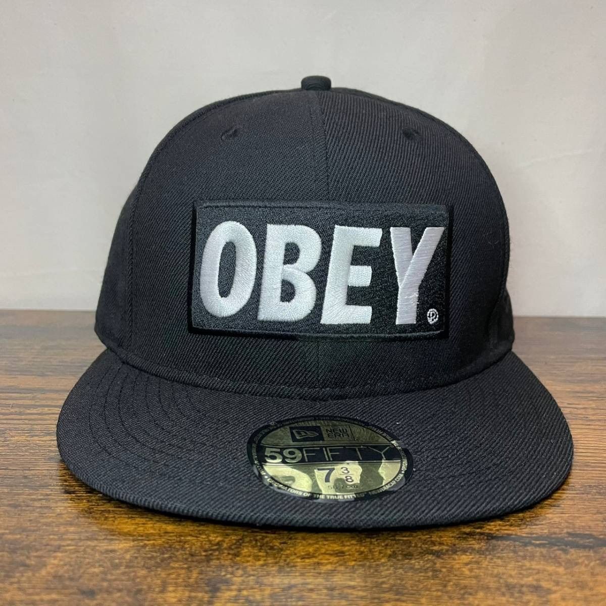 C41 ニューエラ 59fifty OBEY オベイ コラボ ボックスロゴ 美品 C41 ニューエラ 59fifty OBEY オベイ コラボ ボックスロゴ 美品