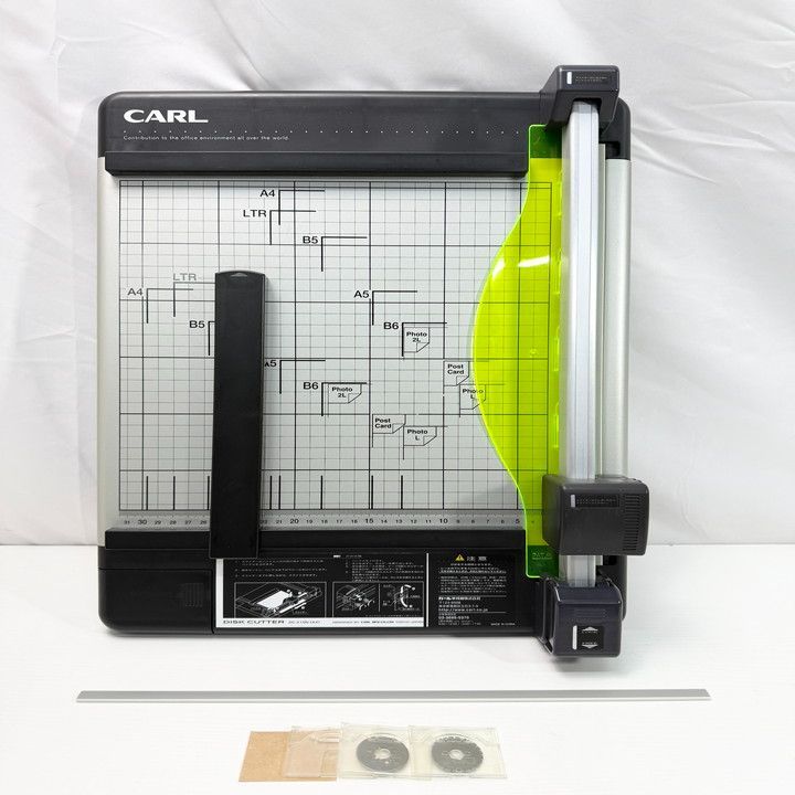 カール事務器 CARL 裁断機 ペーパーカッター A4対応 40枚裁断 DC-210N