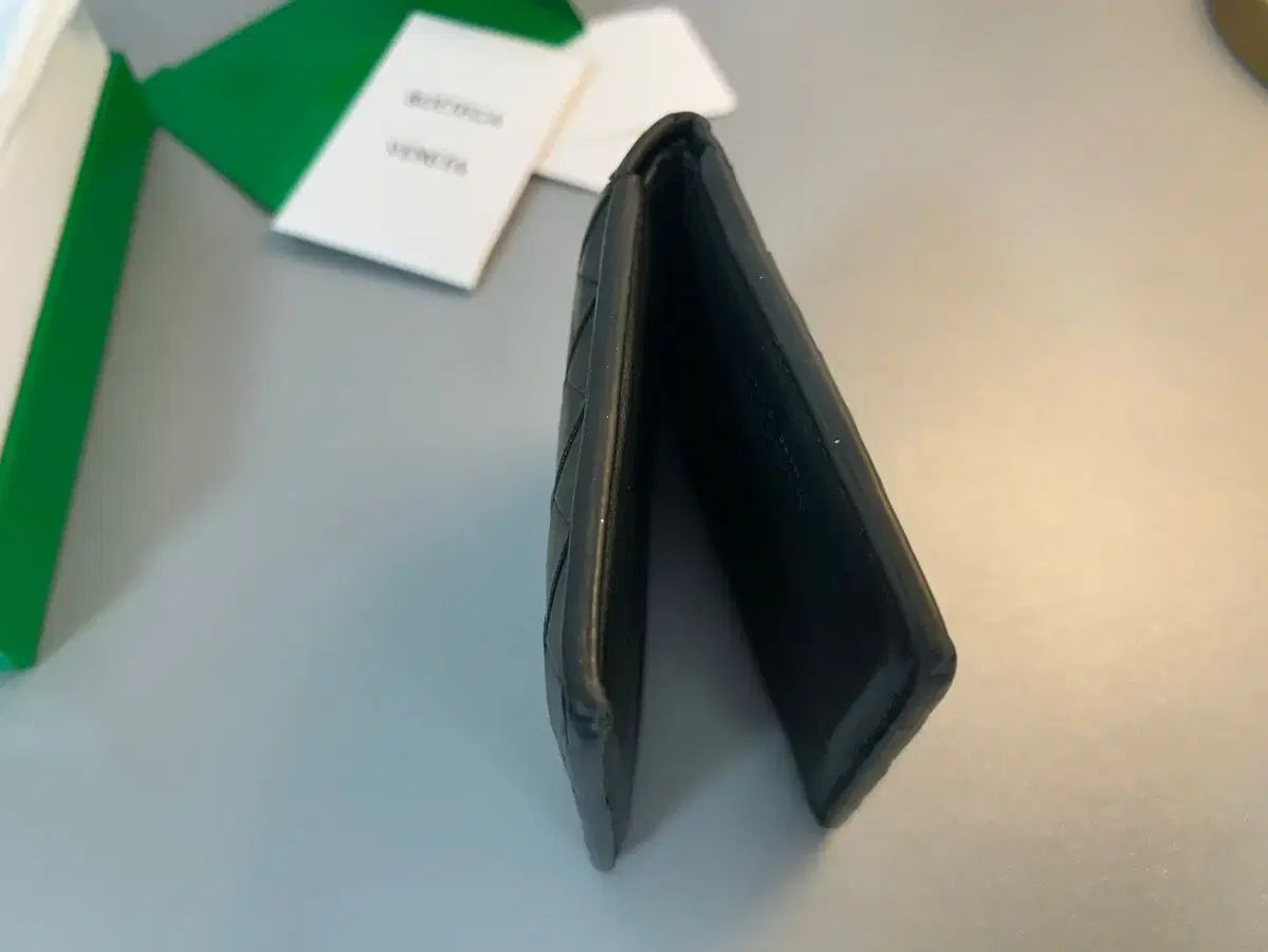 ボッテガヴェネタ イントレチャート