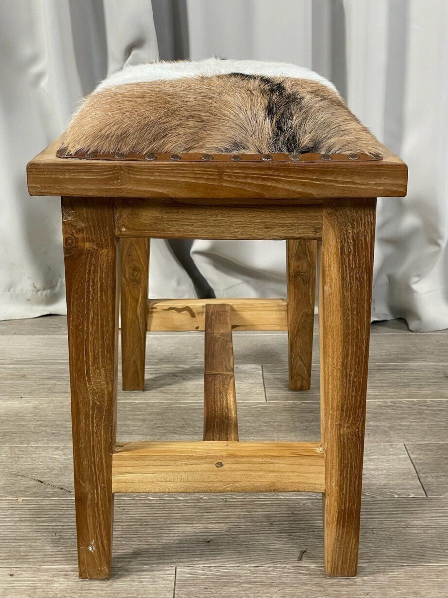 GQ45 展示品 レザー スツール チーク材 毛皮張り 木製 椅子/T2 GQ45 展示品 レザー スツール チーク材 毛皮張り 木製 椅子/神奈川県