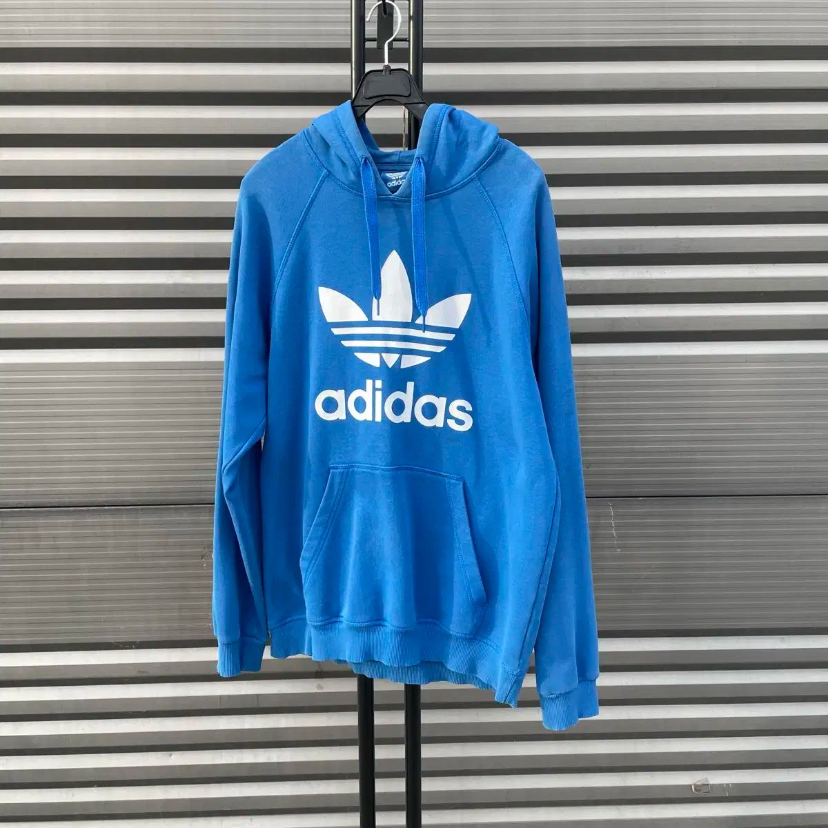 【雷市場（ポンジャン）商品韓国直送】 adidas(アディダス) フード付きTシャツ 105
