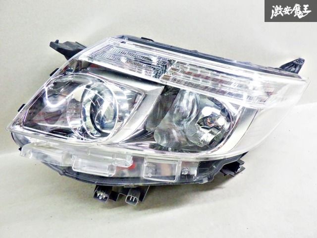 お得，大得価 トヨタ NOAH 左LEDヘッドランプ ZRR80W レンズ状態取付◎