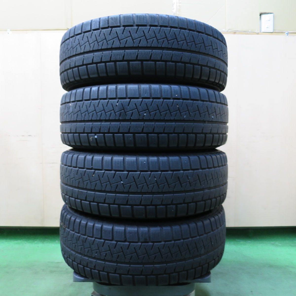 スタッドレス 205|60R16
