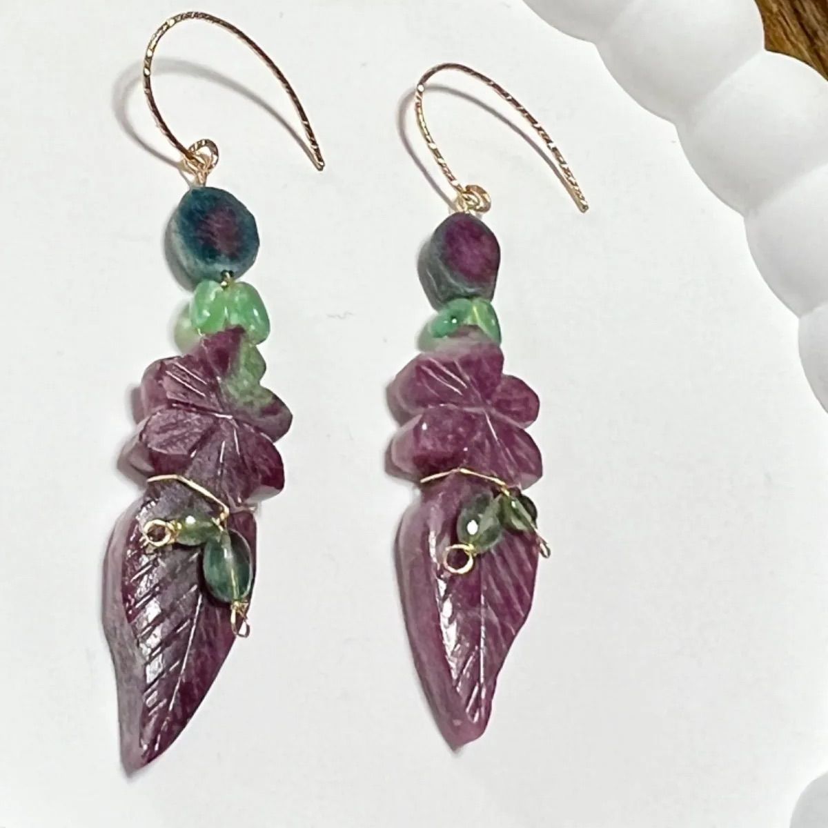 天然石☆プルメリア&スクロールカービングのピアス14kgf 天然石