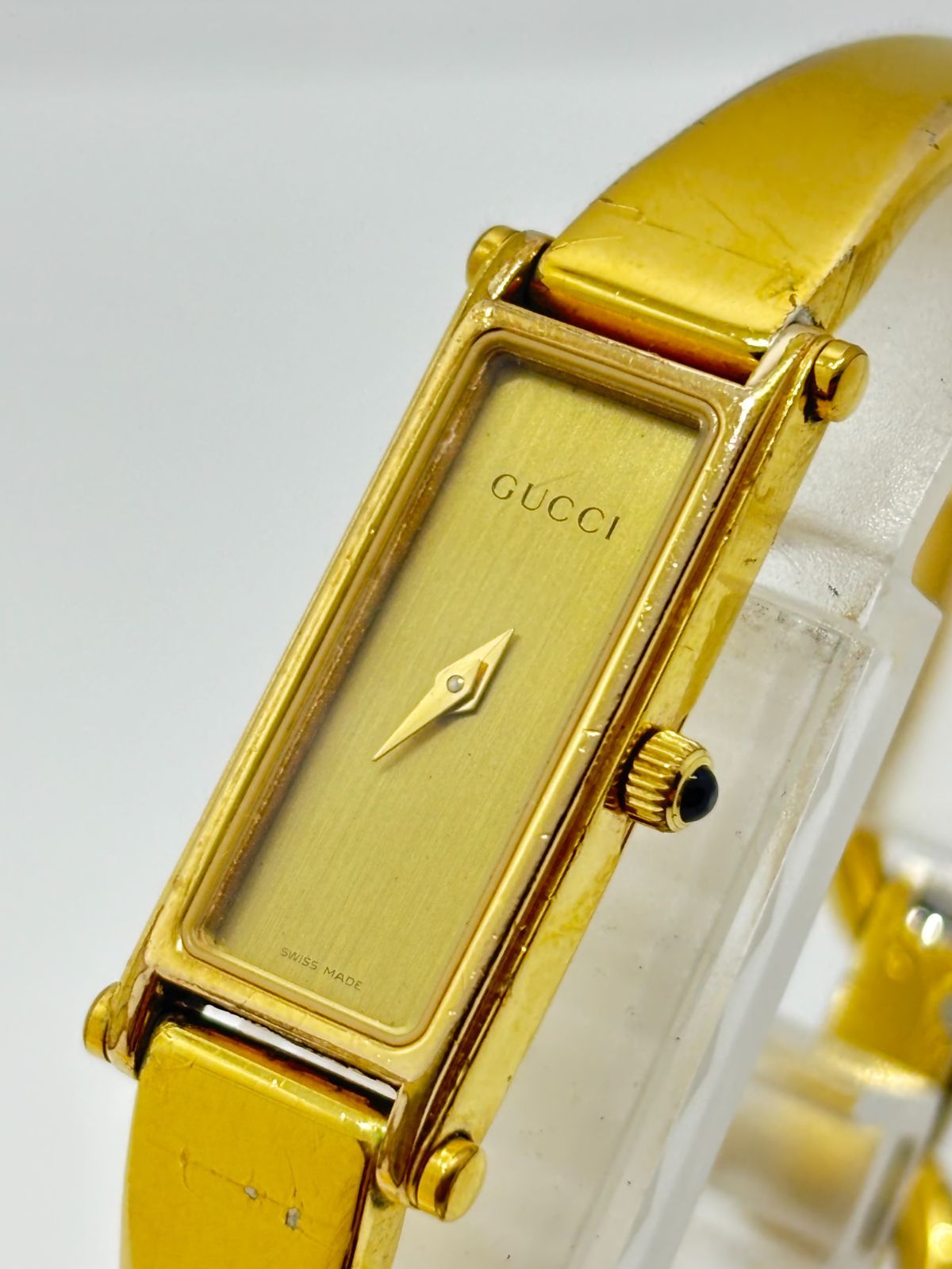 GUCCI グッチ 1500L ゴールド バングルウォッチ クォーツ レディース