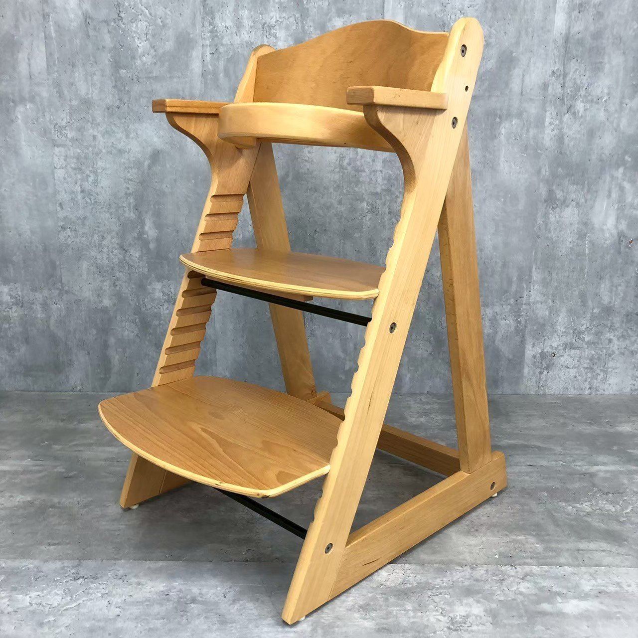 セール中 KATOJI 木製 ベビーチェア 高さ調整可能 KATOJI プレミアム
