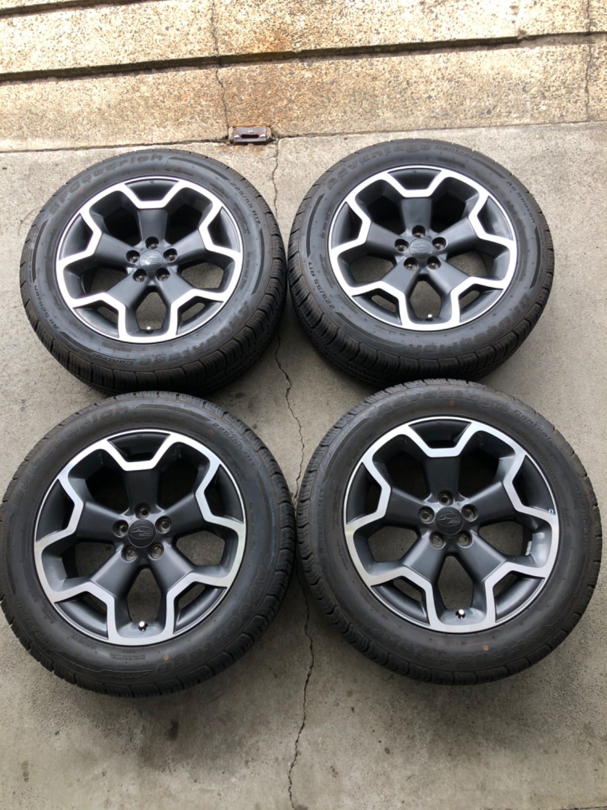 スバル純正 XV サマータイヤ 夏タイヤ225/55R17 スバル XV 225/55R17 夏 サマータイヤ 2023年 BF Goodrich Advantage