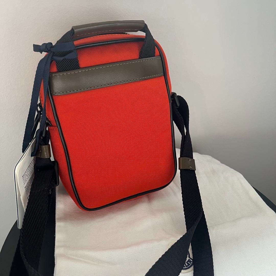 新品 未使用】 MONCLER モンクレール YEHOR ショルダーバッグ オレンジ
