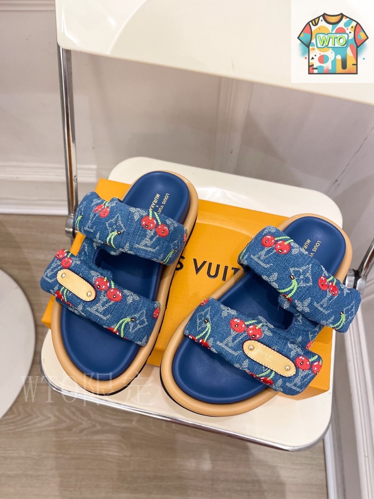 【足元からおしゃれ♪】◆Louis Vuitton◆フラットサンダル LOUIS VUITTONルイヴィトンフラットサンダル01 - メルカリ