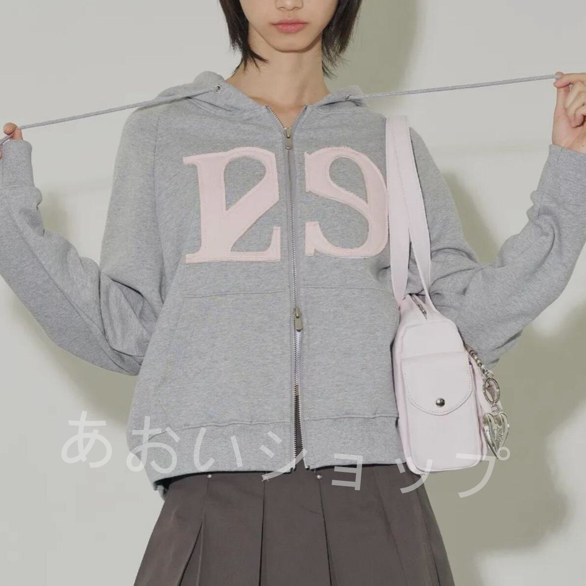 ILLIGO 129 LOGO PATCH HOODIE ZIP-UP ILLIGO イリゴ トップス パーカー フーディ グレー