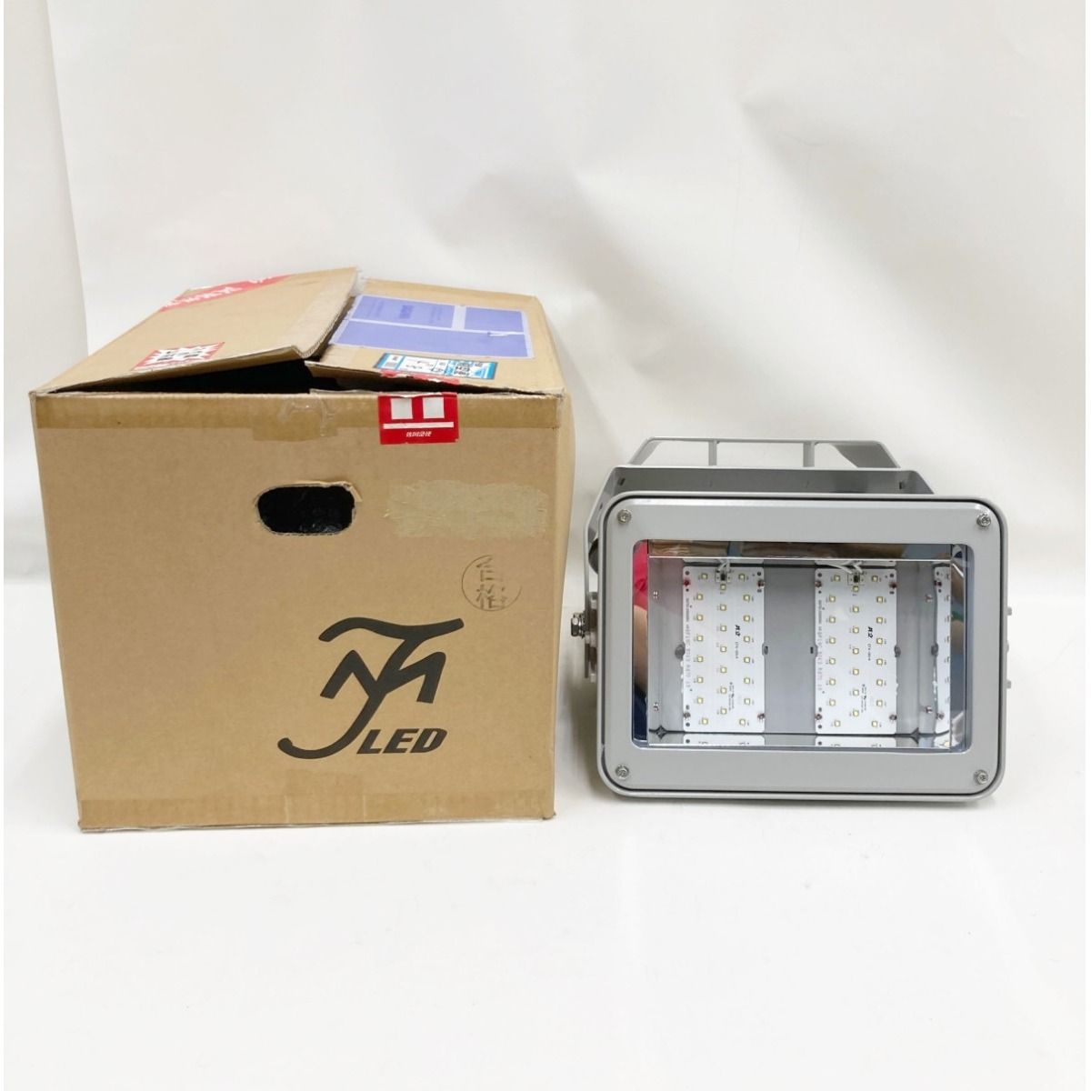 〇〇共立電照 LED 照明器具 高天井照明 FDD95E2SV301H-C-DT-HK 未使用品 - メルカリ