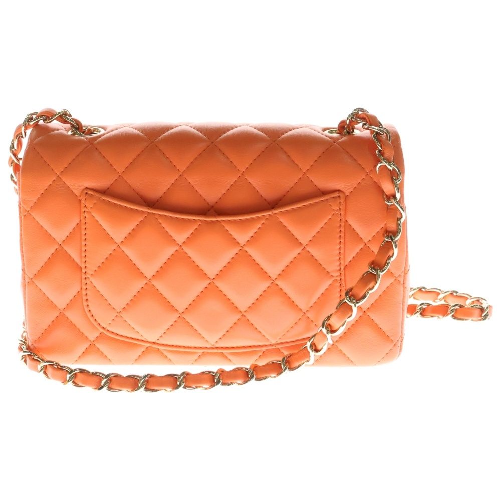 CHANEL (シャネル) ミニマトラッセ 20 オレンジ ラムスキン