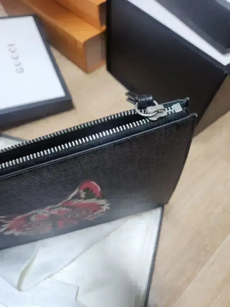 レッドウルフ クラッチ
