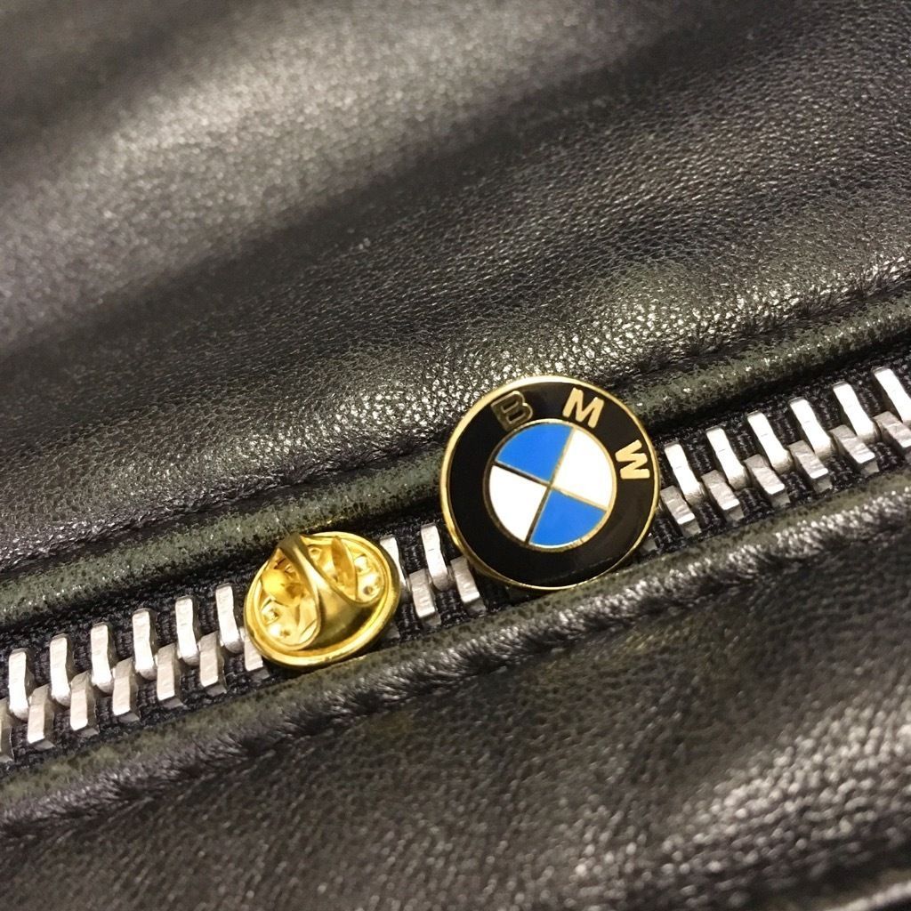 BMW ピンバッジ ピンズ アメリカン雑貨 - メルカリ