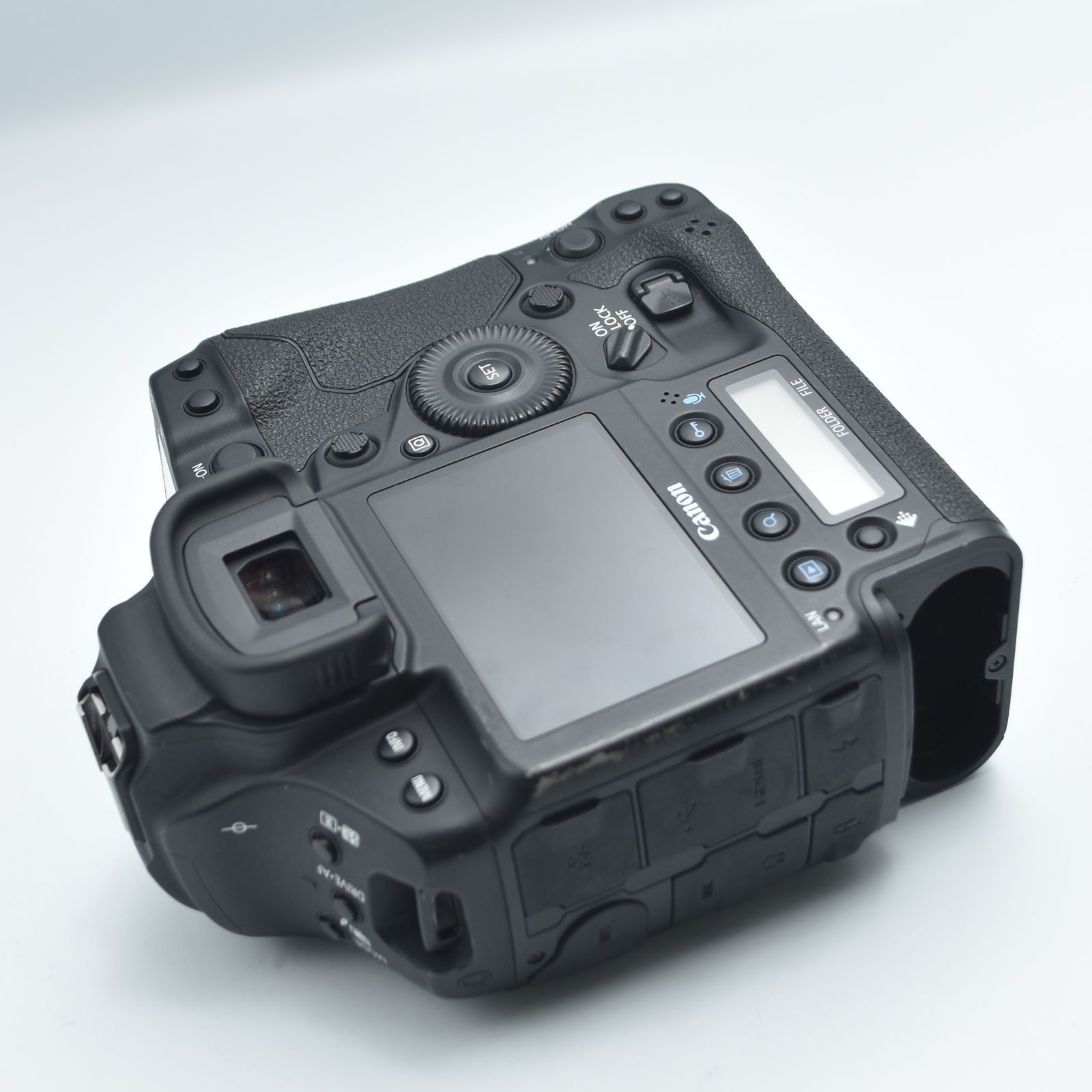 B#7392 Canon デジタル一眼レフカメラ EOS-1D X Mark III B#7392 Canon デジタル一眼レフカメラ EOS-1D X Mark III