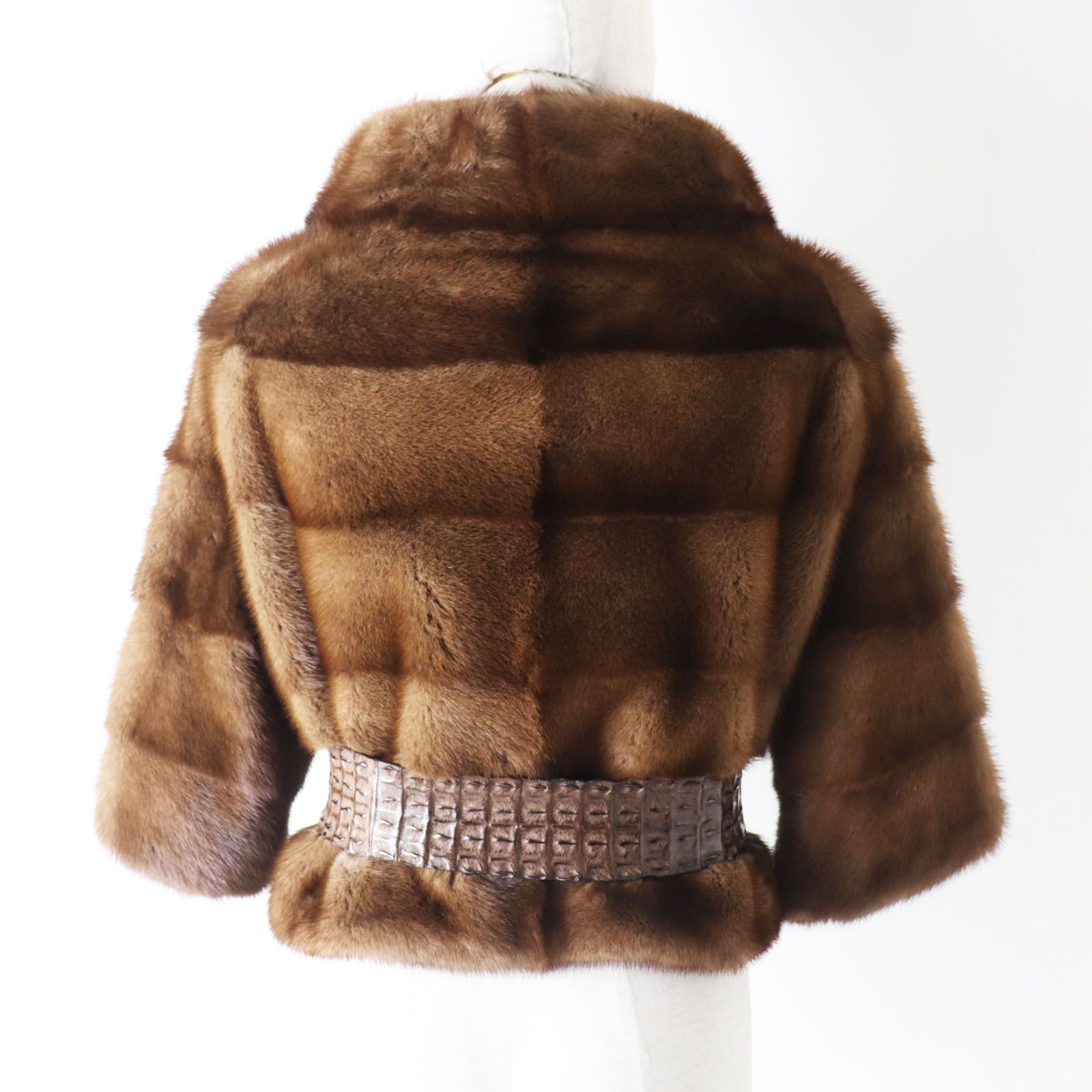 FENDIコート（毛皮の襟付） 未使用品 FENDI フェンディ FNE774 クロコダイルベルト付き