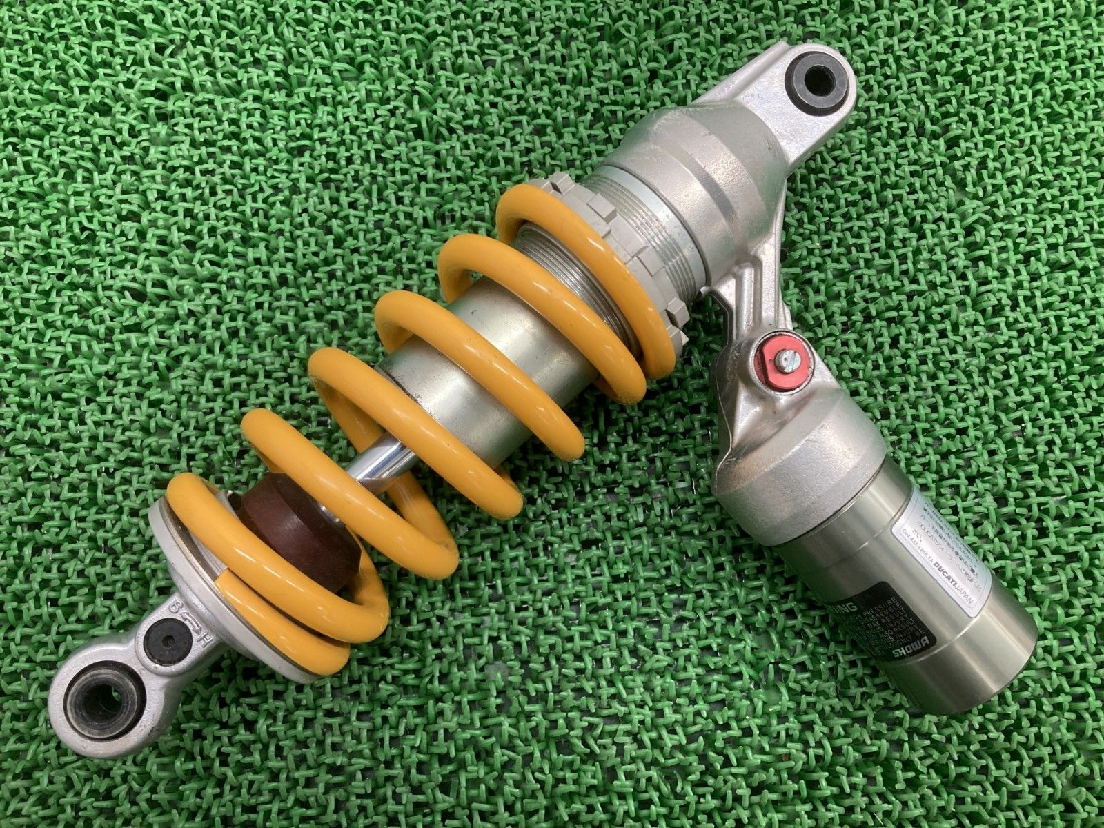 1098 リアサスペンション ドゥカティ 純正 バイク 部品 848 1198 SHOWA リアショック ピッチ295mm 車検 Genuine 【中古】 7 1098 リアサスペンション ドゥカティ 純正 バイク 部品 848 1198 SHOWA